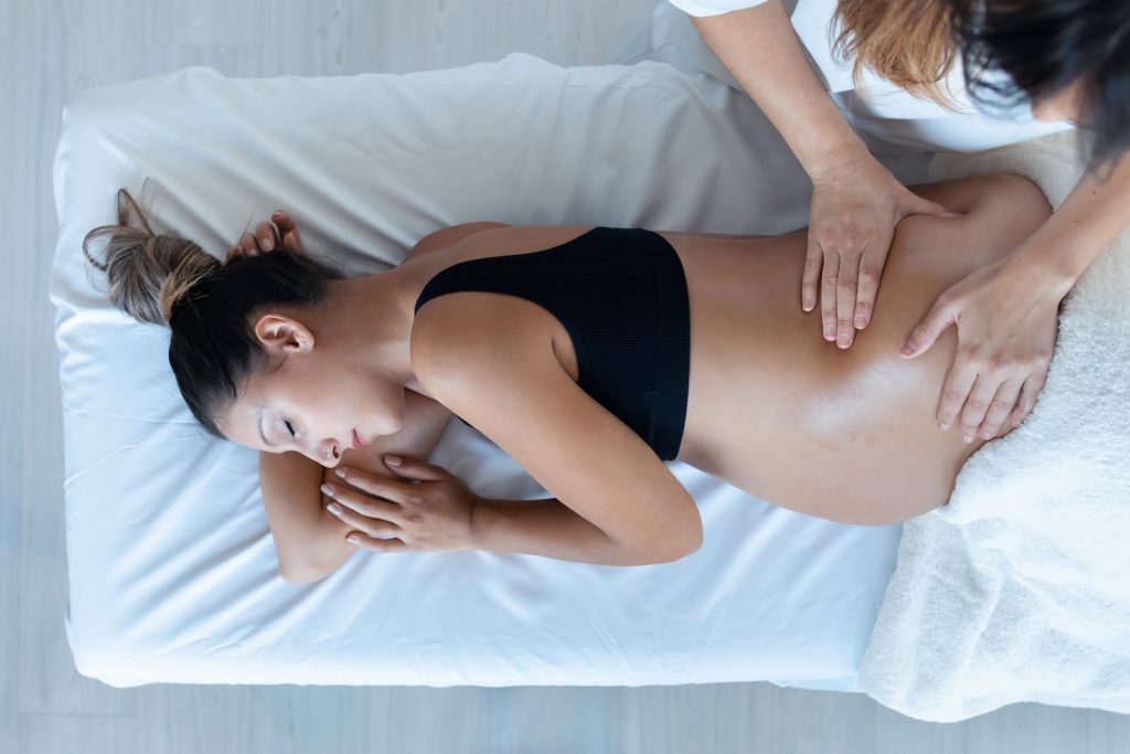 The benefits of a prenatal massage